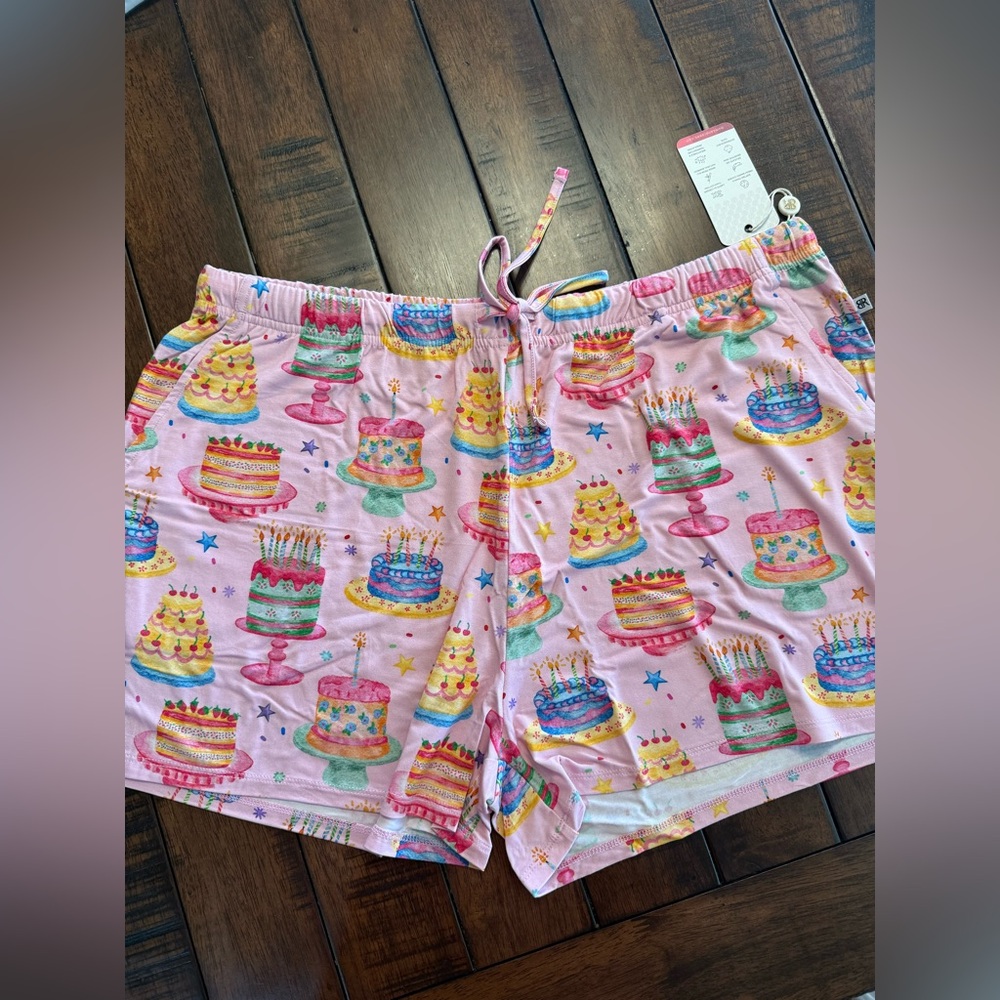 Women’s Bums & Roses Birthday Cake Design Sleeping Shorts with Pockets - Size L